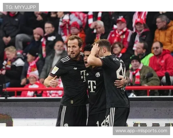 郑优营对阵拜仁破门，柏林联合2-2逼平霸主